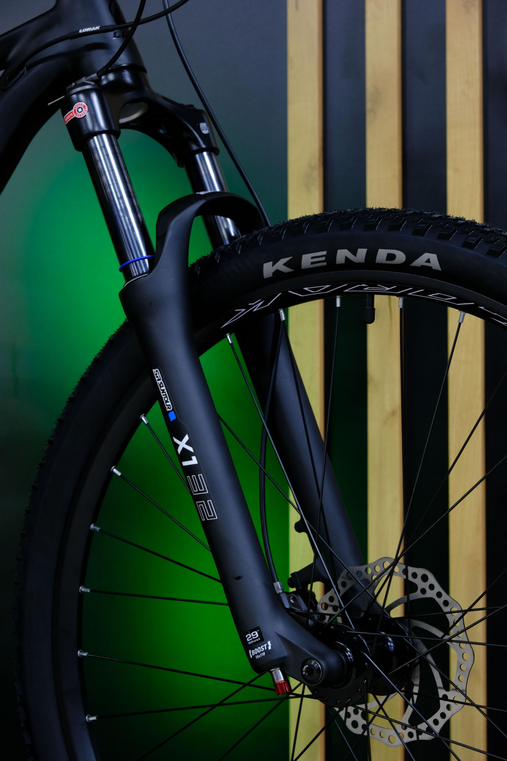 LORAK Sel 9880 Матовый Зелёный/Чёрный рама 19 (на рост 171-182)